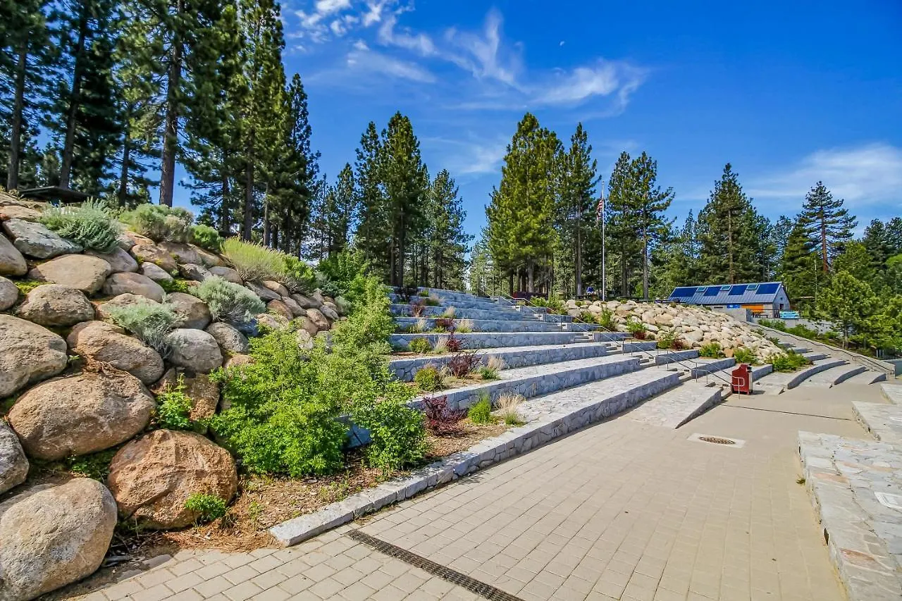 Cozy Cabin Retreat South Lake Tahoe USA