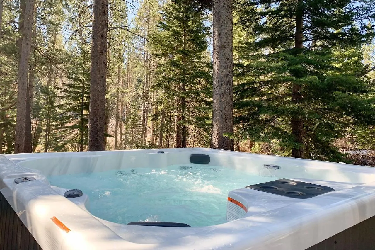Cozy Cabin Retreat South Lake Tahoe USA